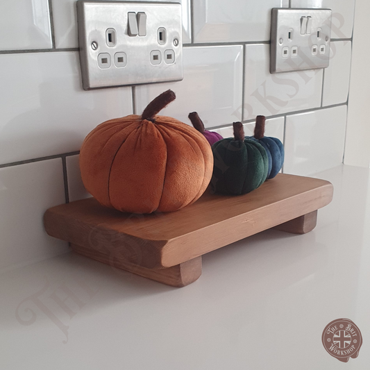 Rustic kitchen riser tray