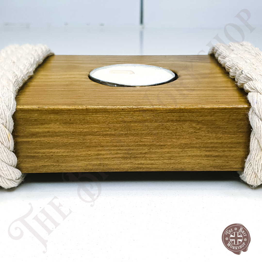Rope on wood tealight candle holder