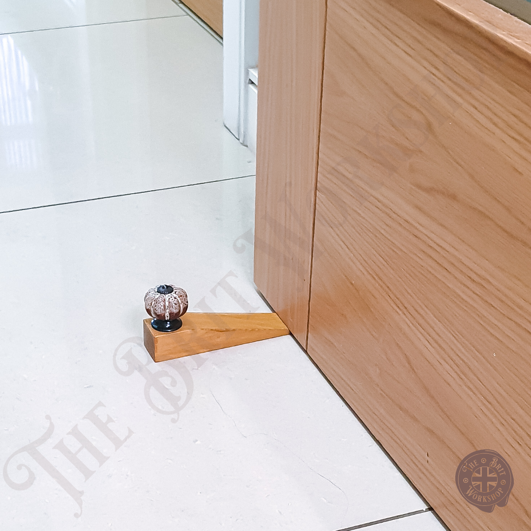 Cappuccino & Pine ceramic pumpkin door stop wedge - The Brit Workshop