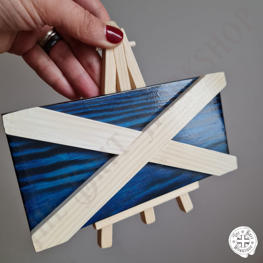 Mini Scottish flag with easel