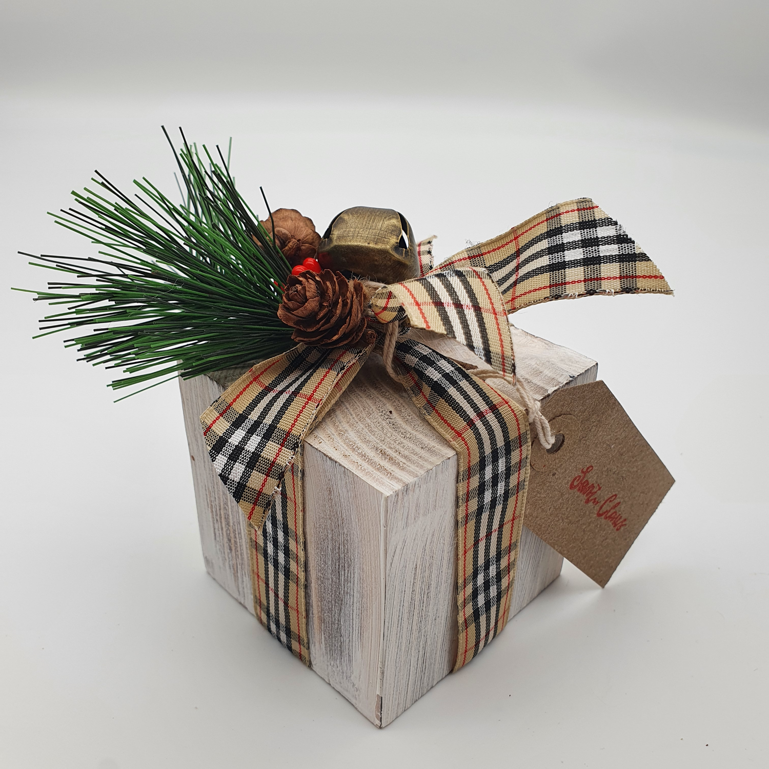 Christmas Present Decoration - The Brit Workshop